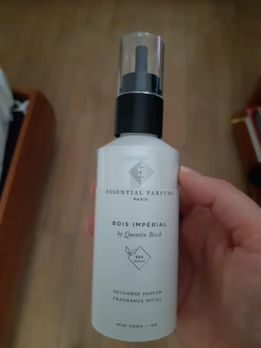 Customer photo review of ESSENTIAL PARFUMS - BOIS IMPERIAL