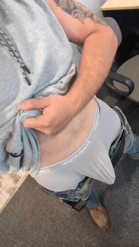 Customer photo review of FreeLonger Men's Comfy Separate Big Pouch Trunks