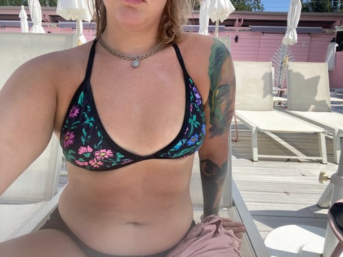 Customer photo review of LILY Midnight Bloom Minimal Triangle Top