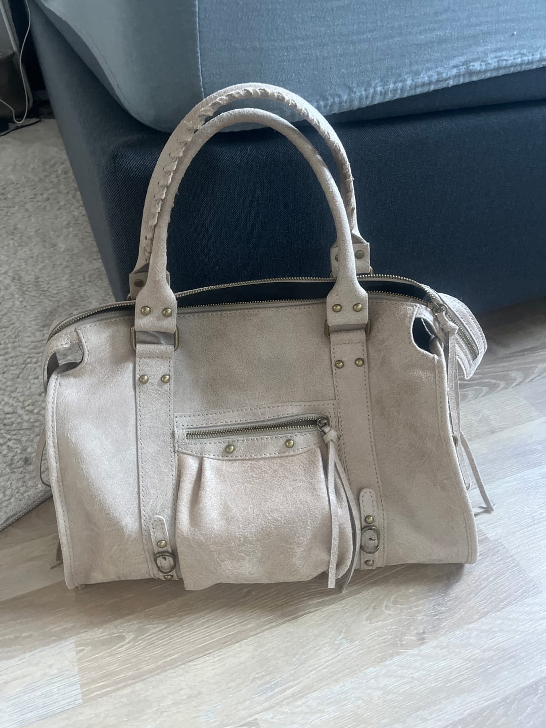 Customer photo review of It girl bag Creme