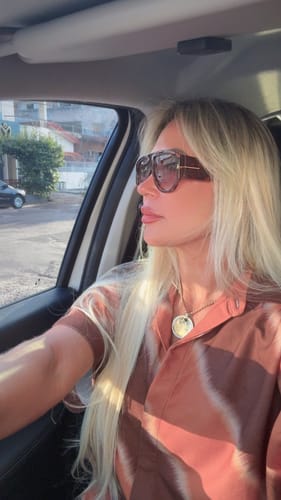 Customer photo review of Óculos Brienza Oversized