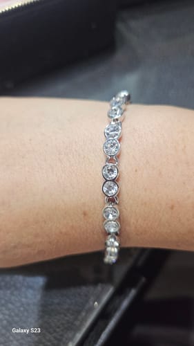 Customer photo review of PULSERA CRISTAL SWAROVSKI TENIS ANGELIC + KIT DE REGALO