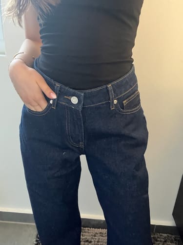 Customer photo review of LOGO STITCH JEANS INDIGO