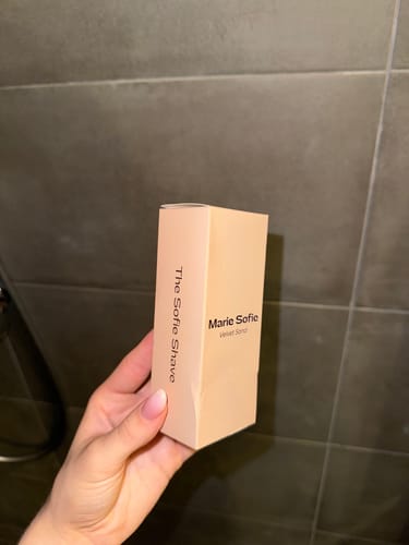 Customer photo review of The Sofie Shave