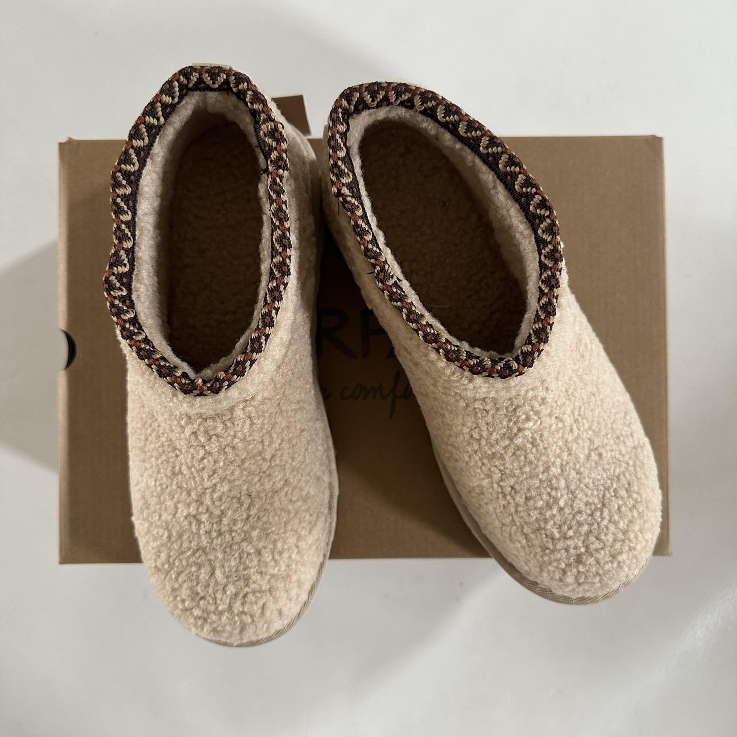 Customer photo review of SNUGGLE DAPHNE DECO OAT