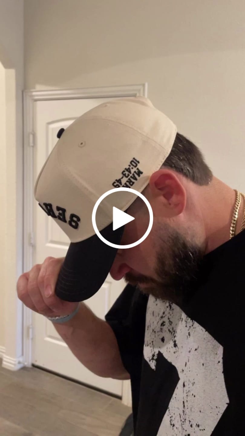 Customer video review of ‘SERVANT’ Premium SnapBack - Cream/Black