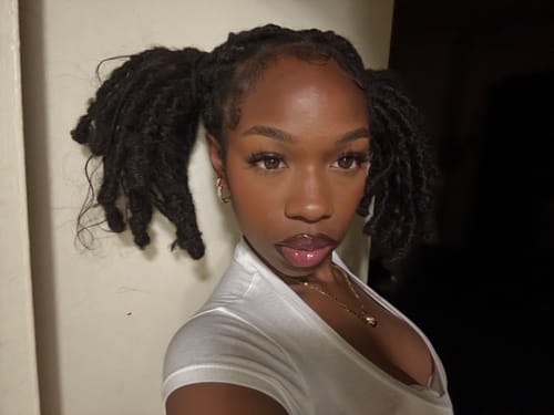 Customer photo review of Eyemoody Misty Brown | 6 Months, 2 pcs