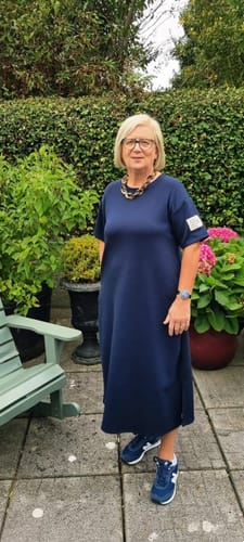 Customer photo review of April Navy Midi Pocket Dress