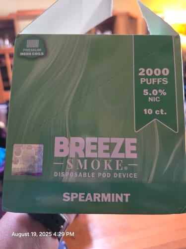 Customer photo review of Breeze Pro Disposable Vape