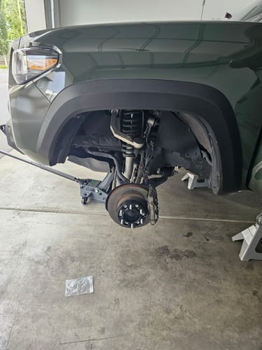 Customer photo review of Wheel Spacers 1.5 inch 6x5.5" Hubcentric
