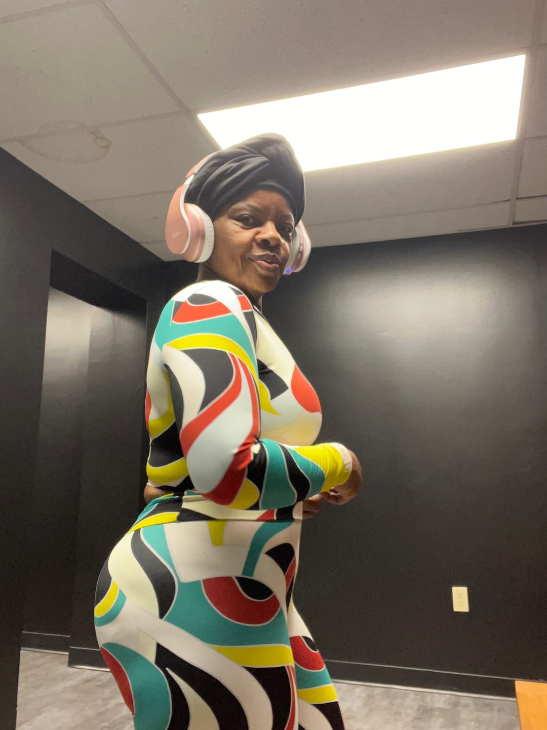 Customer photo review of Posh High Waist Scrunch Legging