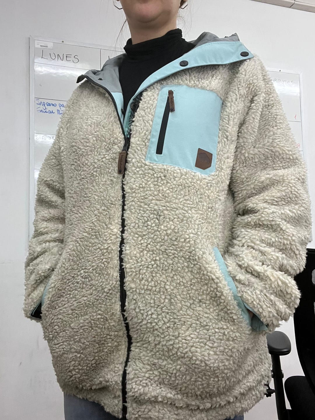 Customer photo review of Parka Impermeable Reversible Camaleon Mujer