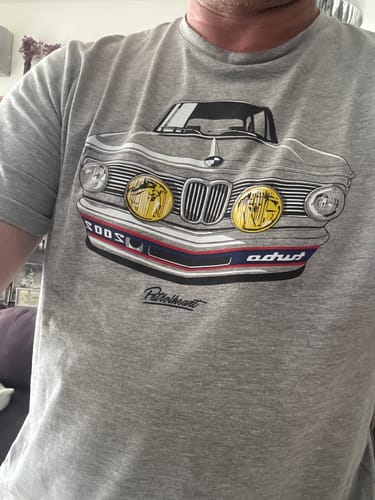 Customer photo review of 2002