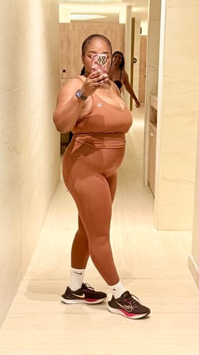 Customer photo review of All Black Active Wear Women's Fitness Set