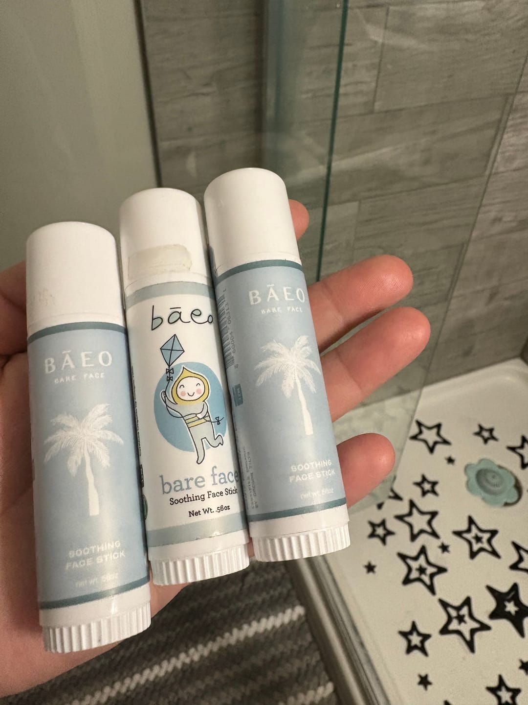 Customer photo review of bare face