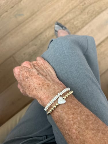 Customer photo review of freshwater pearl bracelet