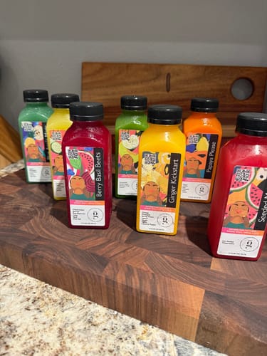 Customer photo review of Vibrance 6-Pack – 6 Cold Pressed Juices to Energize, Hydrate & Glow