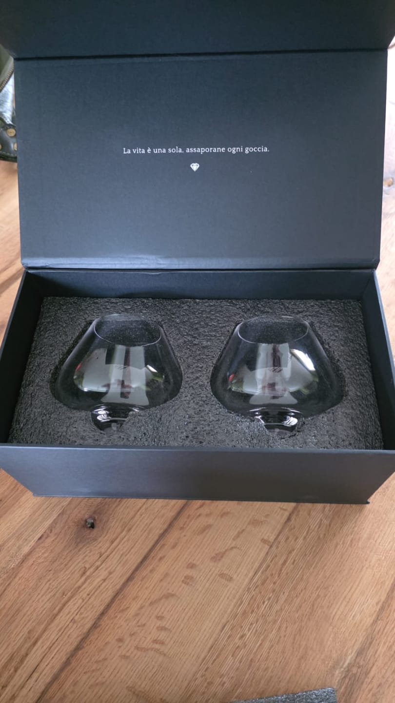 Customer photo review of Aequilibrium Wine Glass