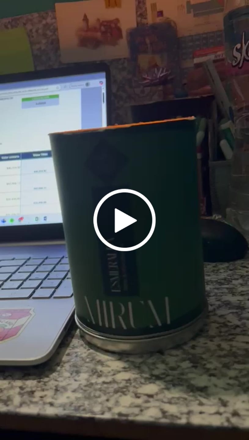 Customer video review of ESMERALDA