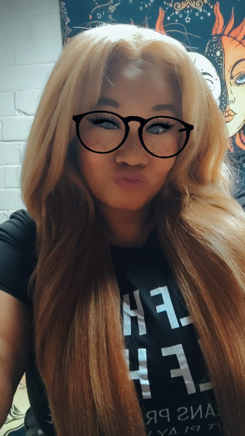 Customer photo review of Perfect Hairline By Outre Glueless 13x6 HD Lace Front Wig - PH 1