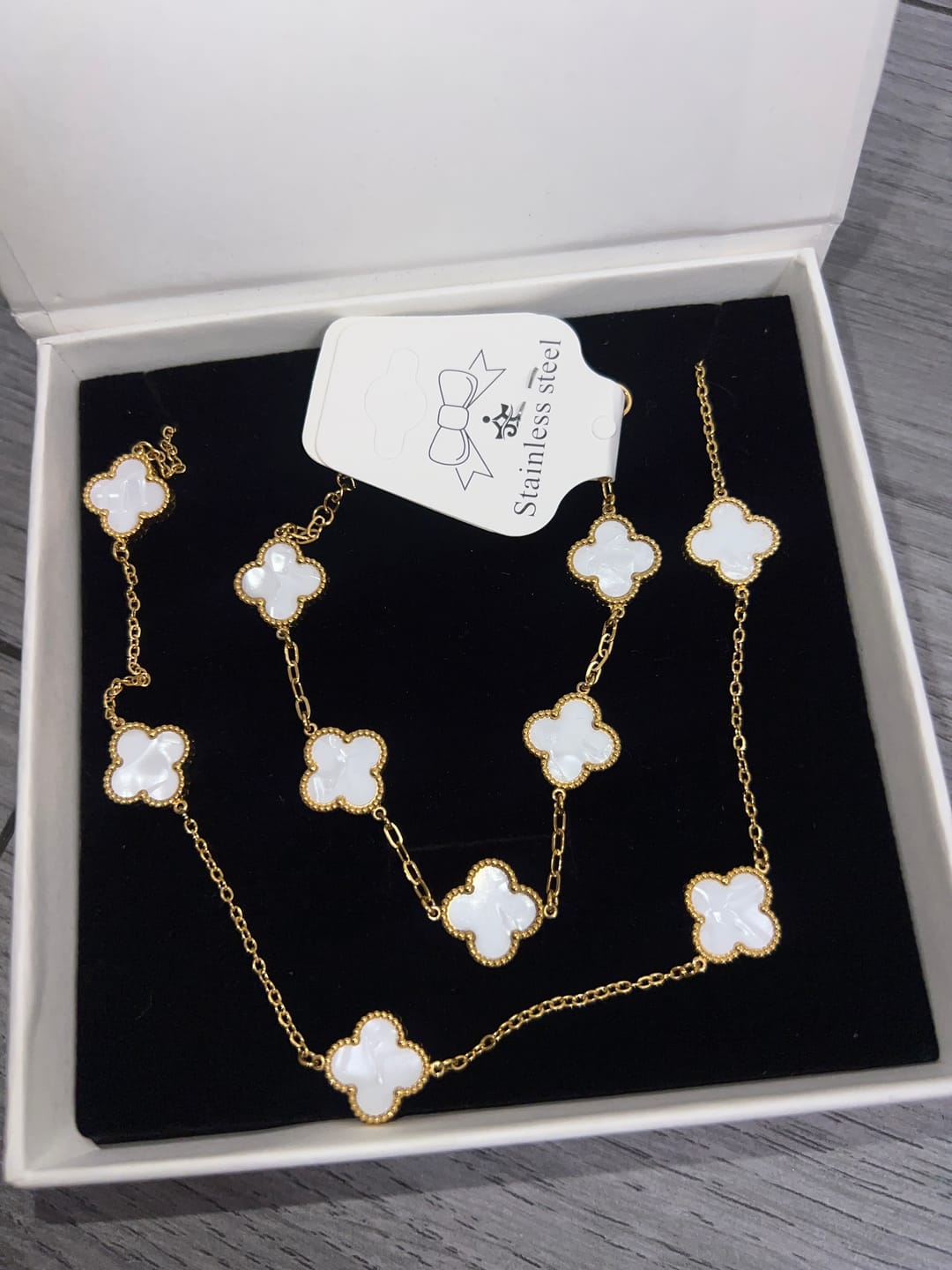 Customer photo review of Set Bratara + Colier Auriu Flower