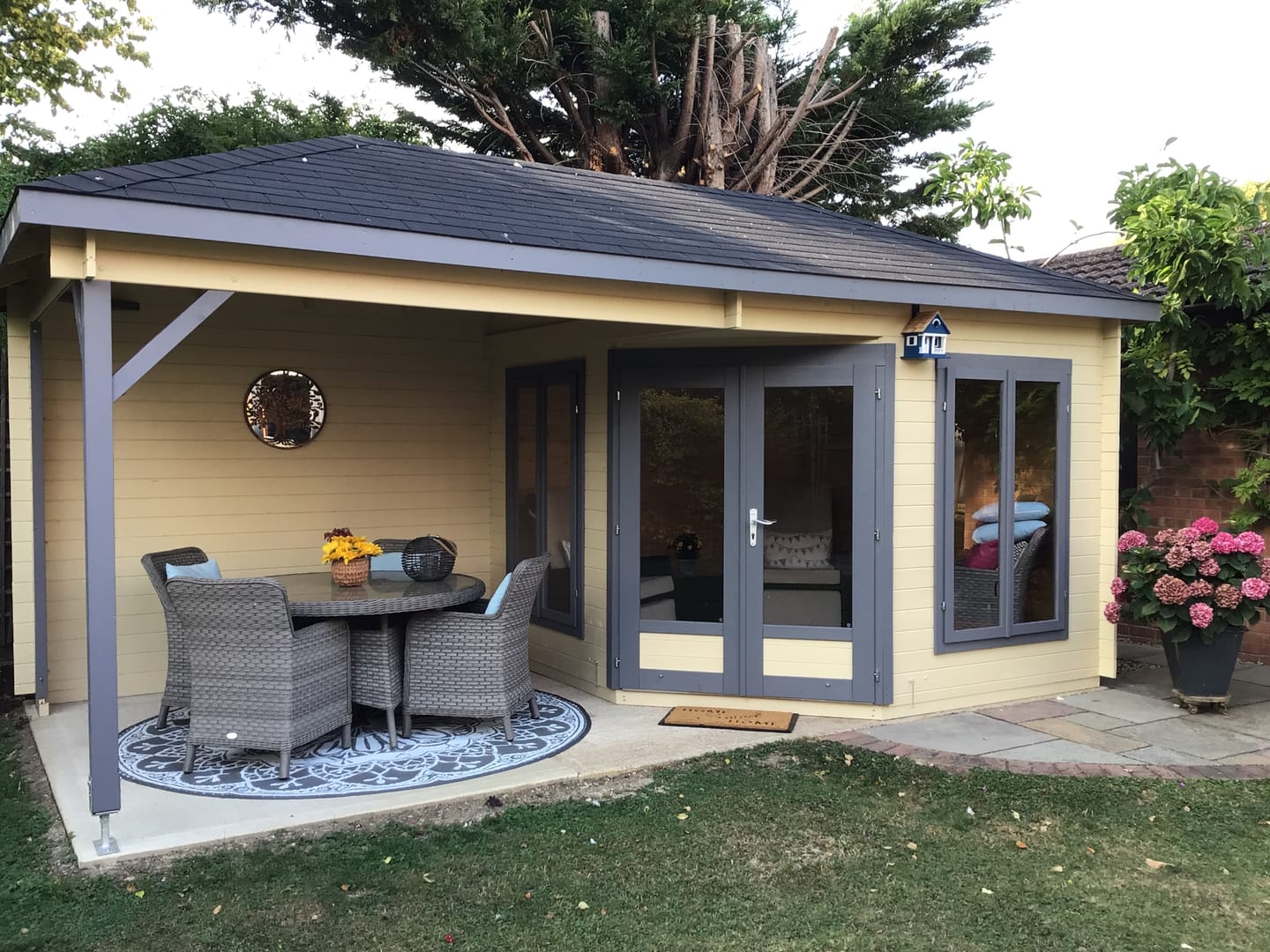 Customer photo review of Melanie XXL (5.6x2.8m | 7.0+8.1m2 | 28mm) Pavilion Summer House with Canopy