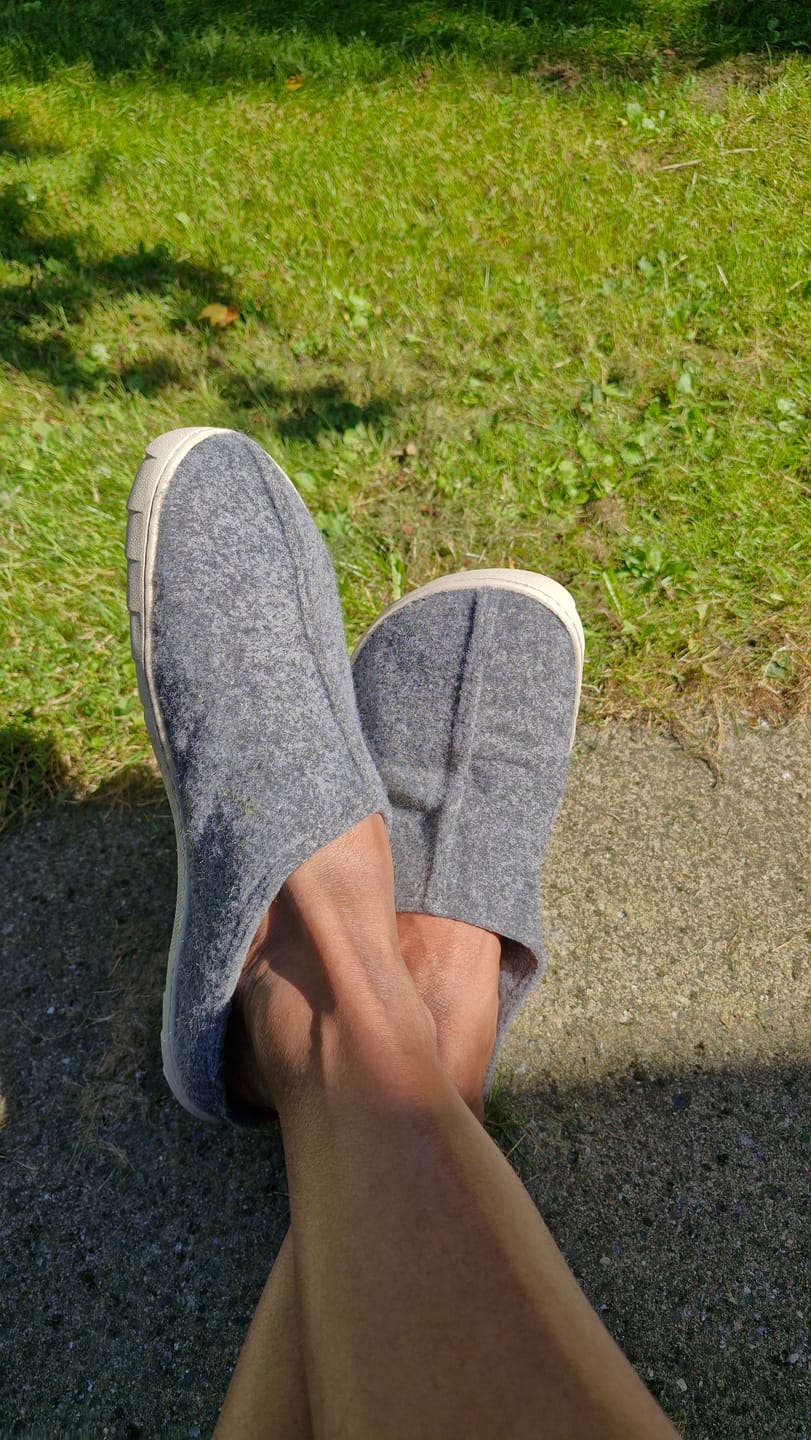 Customer photo review of Vaistoa Toive | Felt Barefoot Slippers