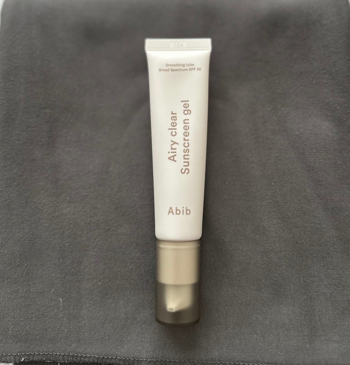 Customer photo review of Airy clear sunscreen gel Smoothing tube