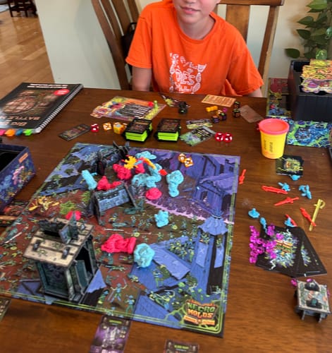 Customer photo review of Mold 'em Mud Mump Battle Tee