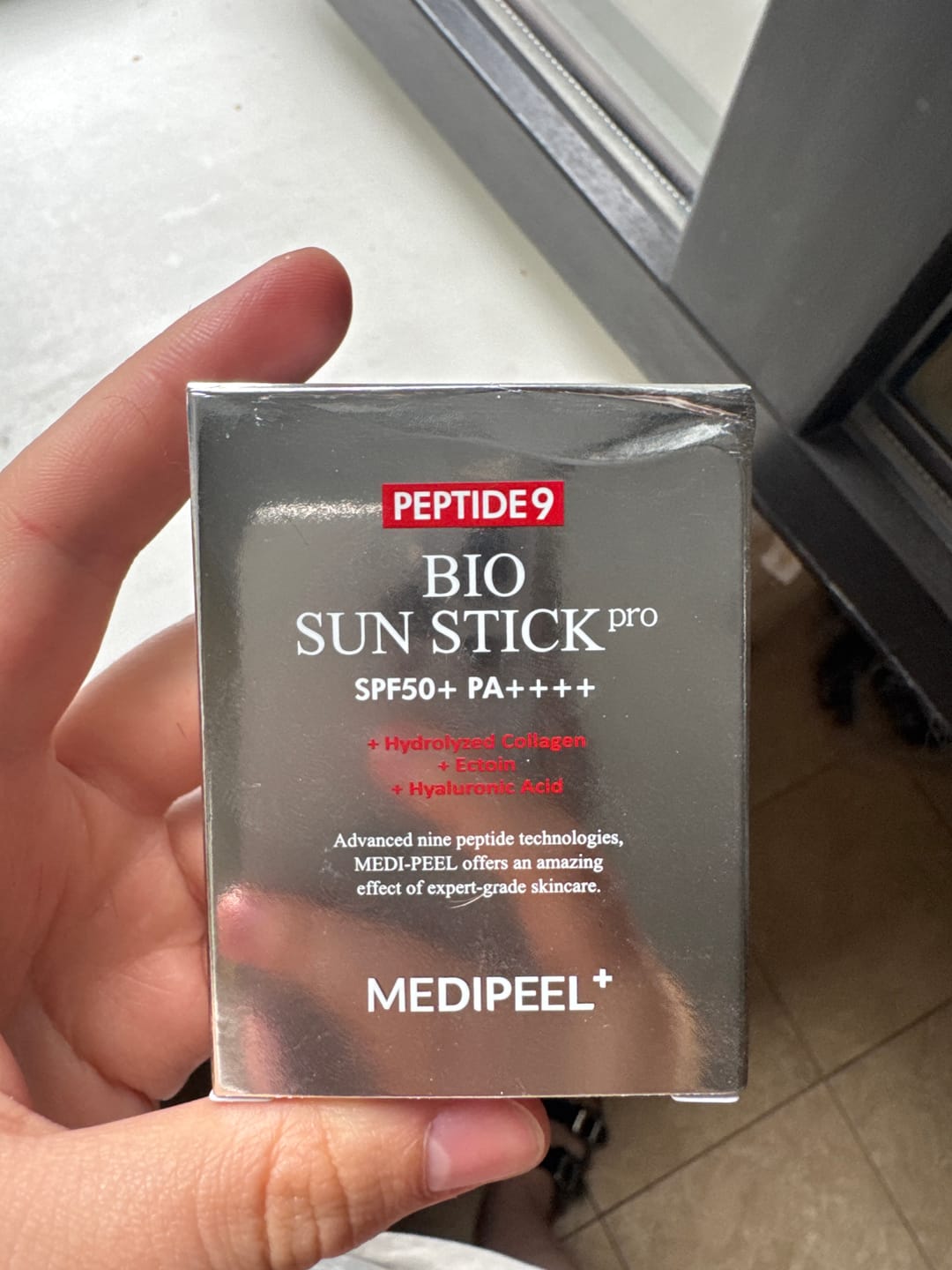 Customer photo review of Peptīdu saules aizsargzīmulis Medi-Peel Peptide 9 Bio Sun Stick PRO SPF50+ PA++++