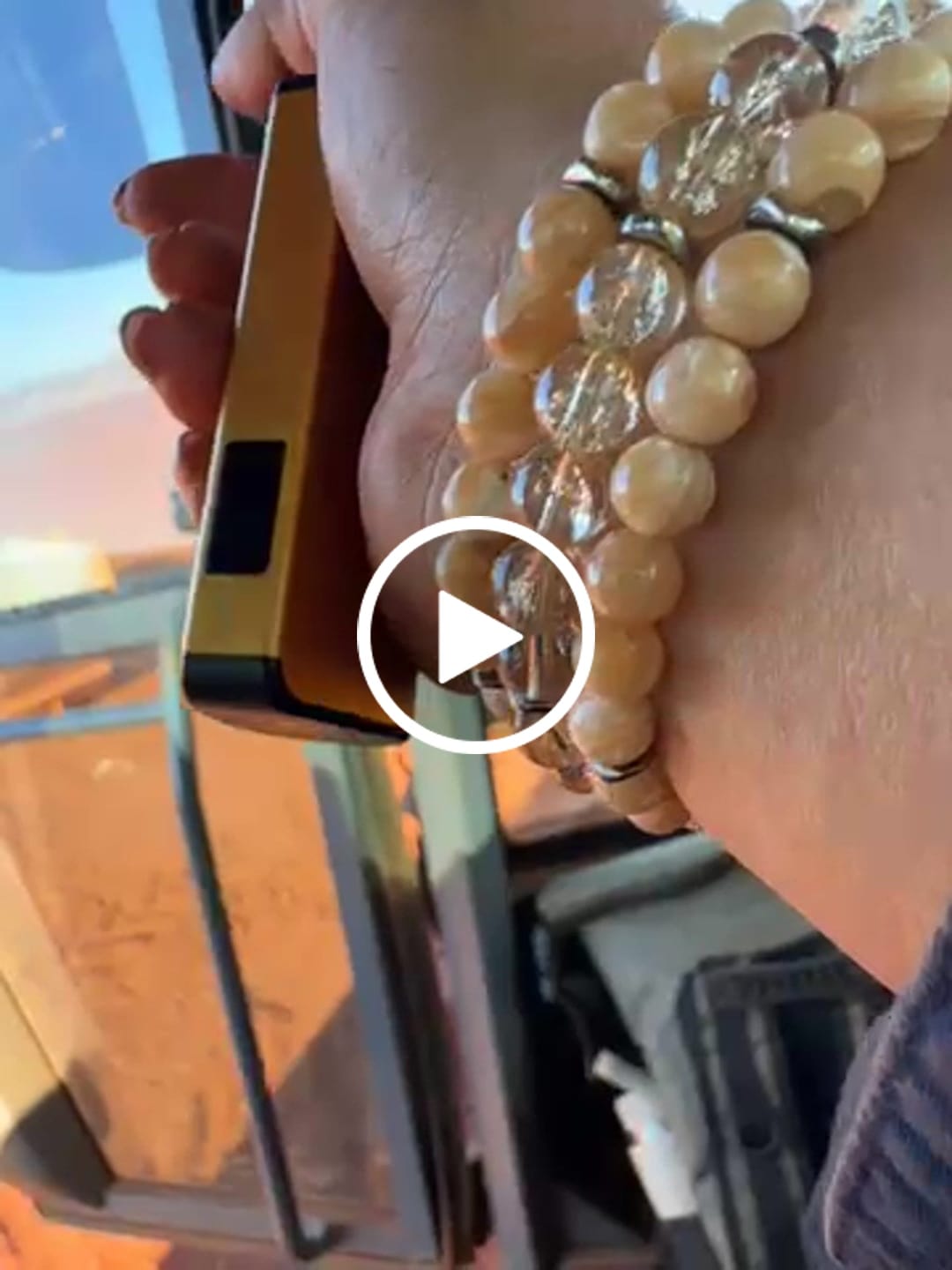 Customer video review of Honey Quartz Stretch Apple Watch Strap