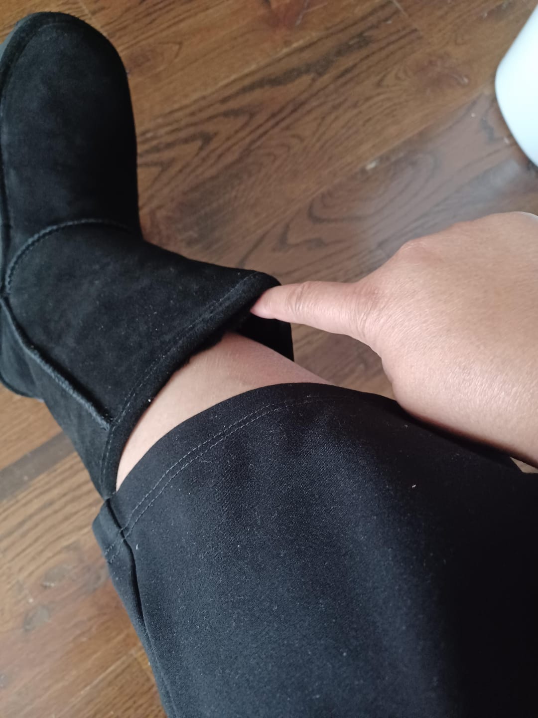 Customer photo review of ELLE SHORT WIDE BLACK