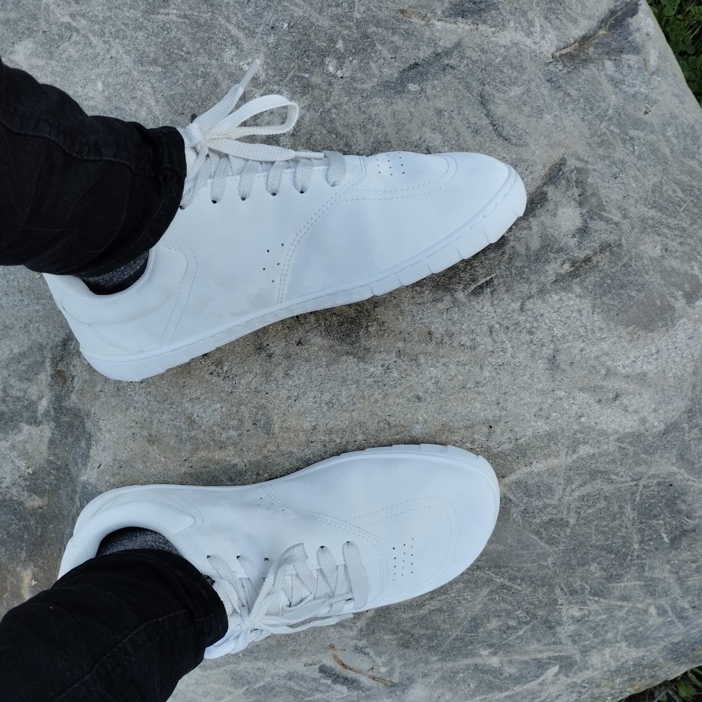 Customer photo review of Vaistoa Katu 2 -paljasjalkasneakerit