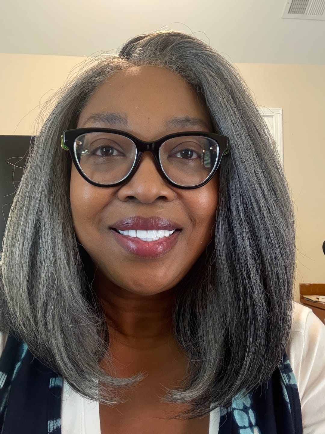 Customer photo review of Sensationnel Curls Kinks Glueless HD 13x6 Lace Front Wig - 13x6 KINKY LAYERED BLOW OUT 14" - Kinky Edges