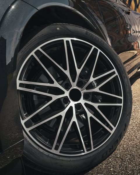 Customer photo review of 21" Rims - Made to Fit Porsche Taycan 2020 2021 2022 2023 2024 2025 | OE Style | 21x9.5/11 Wheels Brand New