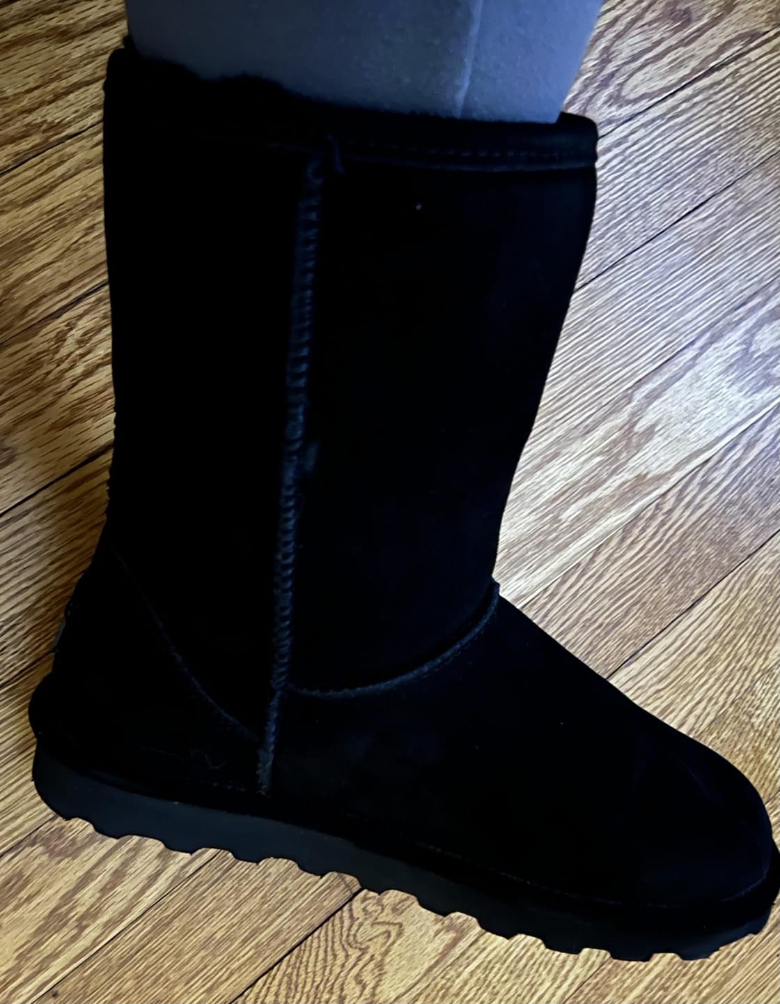 Customer photo review of ELLE SHORT WIDE BLACK