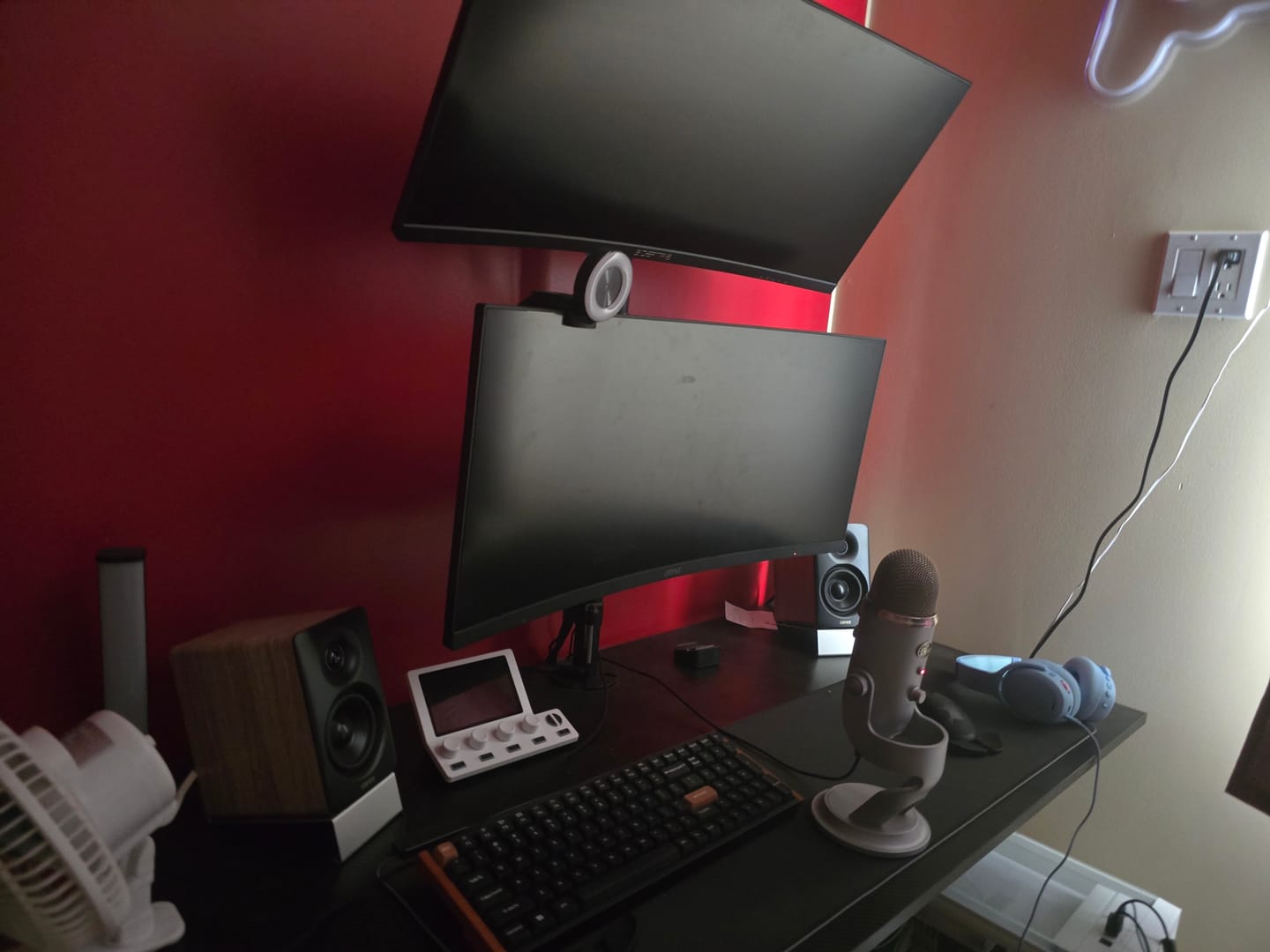 Customer photo review of M60 Compact Desktop 2.0 Speakers