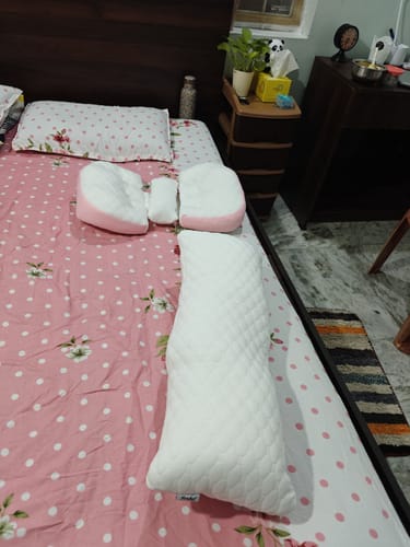 Customer photo review of Frido Maternity Pillow