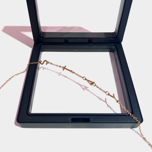 Yuki review of サイドイニシャルネックレス image 1 out of 1