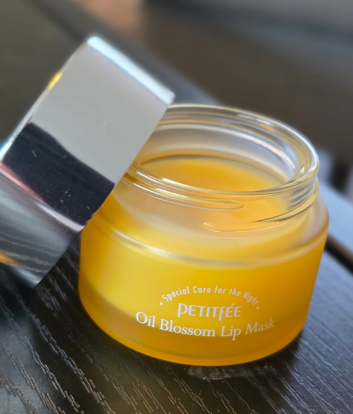 Customer photo review of Petitfee Oil Blossom Leppemaske Sea Buckthorn (15g) - Beskytter, reparerer og reduserer fine linjer
