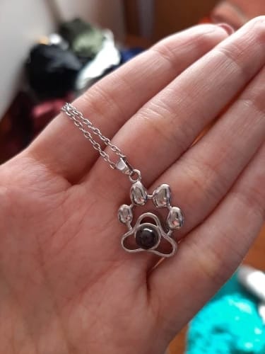 Customer photo review of Zikrayati Gems Paw Print Photo keychain