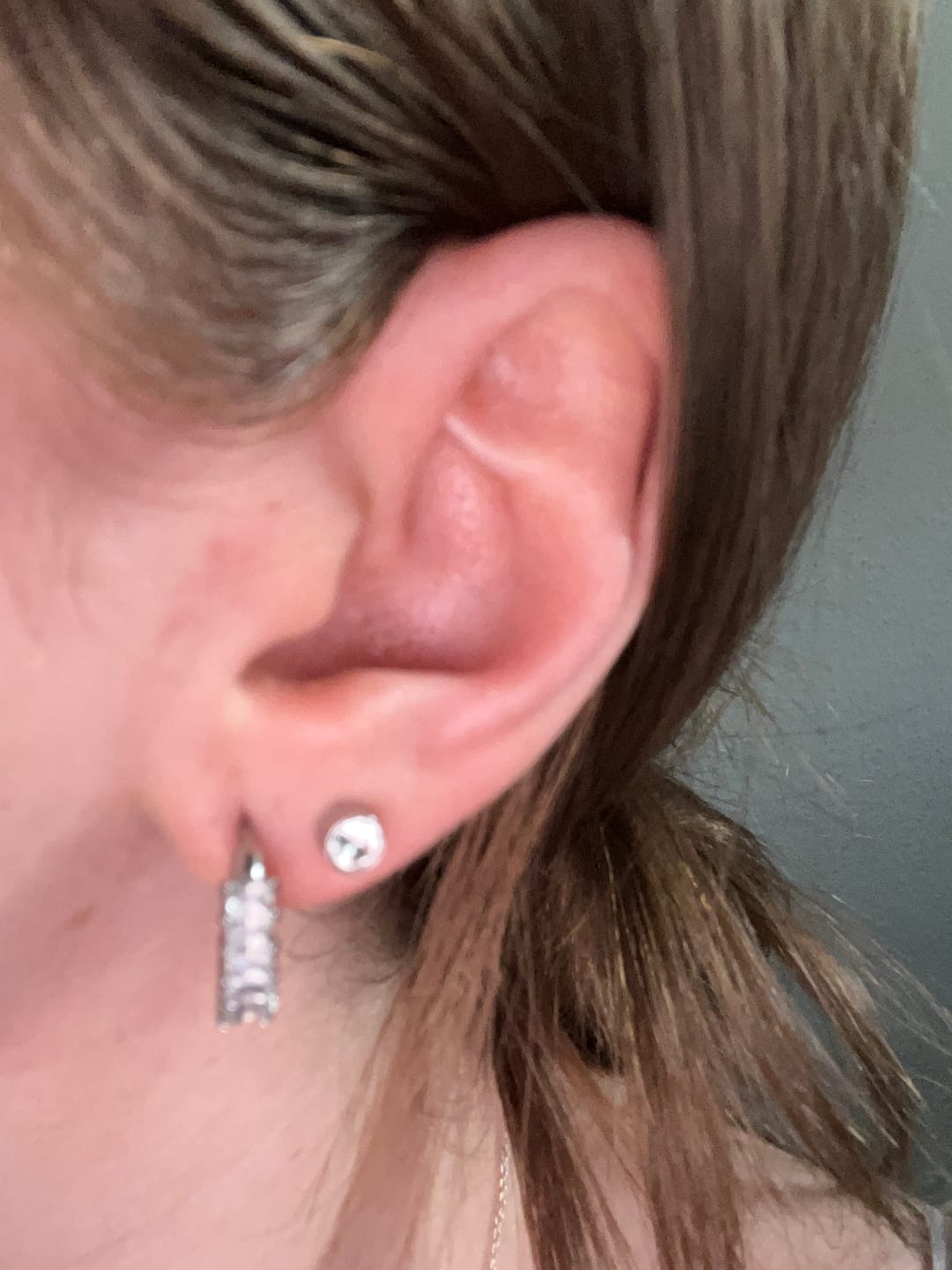 Customer photo review of Zircon Hoop Ohrringe | 18K vergoldet