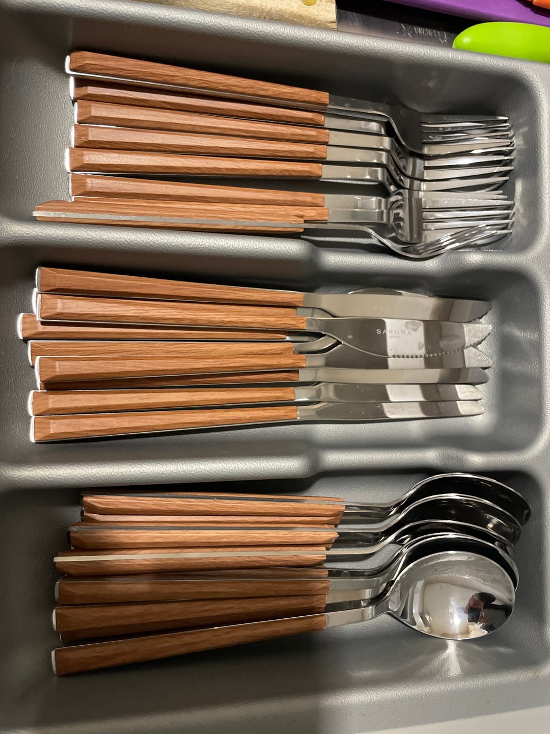 Customer photo review of Cubiertos Sakura Wood 24 Piezas