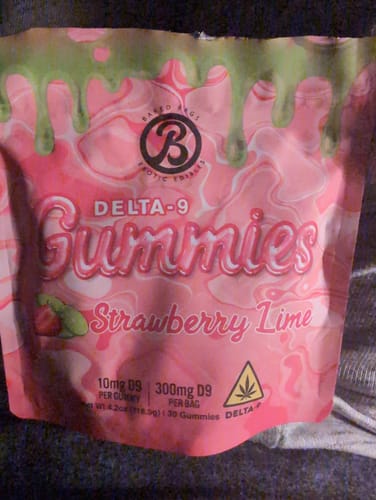 Customer photo review of GUMMIES - STRAWBERRY LIME