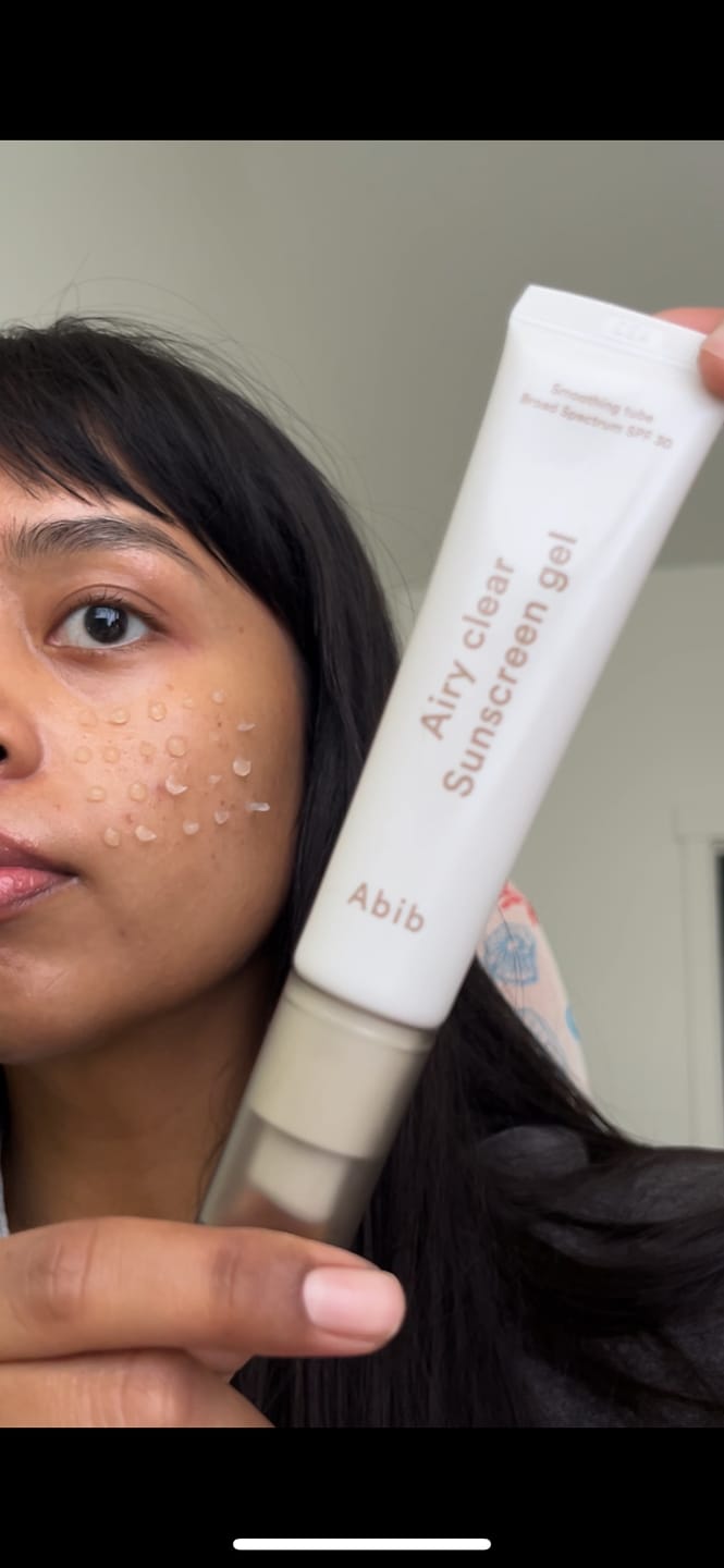 Customer photo review of Airy clear sunscreen gel Smoothing tube