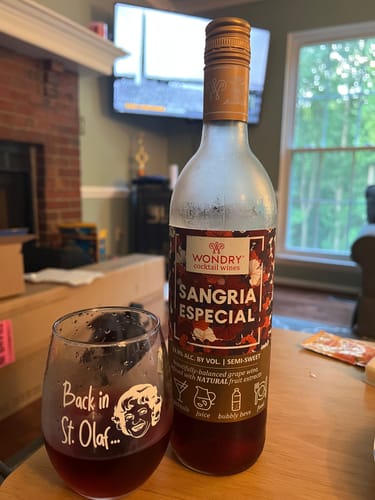 Travia A. review of SANGRIA ESPECIAL image 1 out of 1