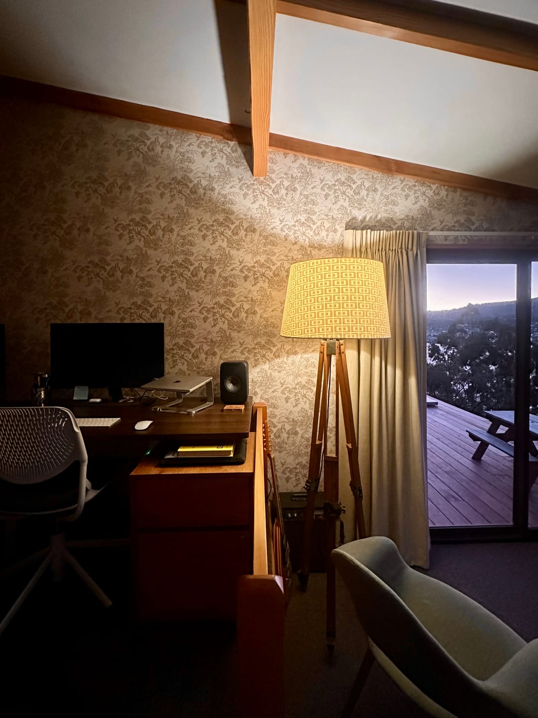 Customer photo review of Natoru - Japanese Metallic Cranes Wallpaper - Cream/Gold