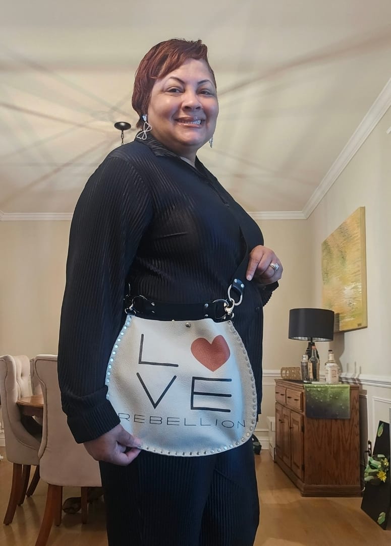 Customer photo review of Medium X-Body | Love REBELLION