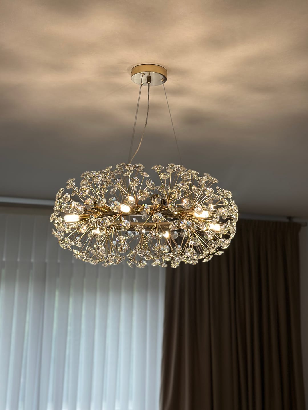 Customer photo review of Lustra Suspendata Crystal Dandelion Gold XXL