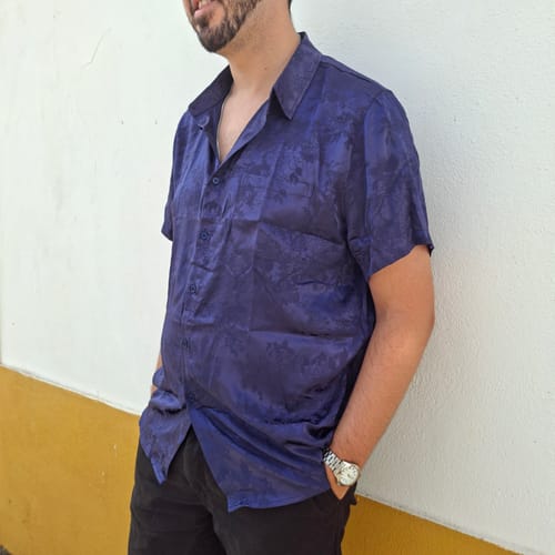 Customer photo review of Chemise à manches courtes en satin de soie à poches et jacquard floral pour homme